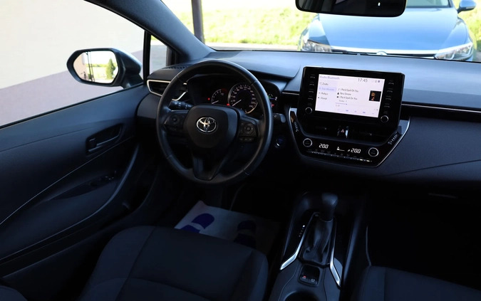 Toyota Corolla cena 79950 przebieg: 74400, rok produkcji 2019 z Rakoniewice małe 742